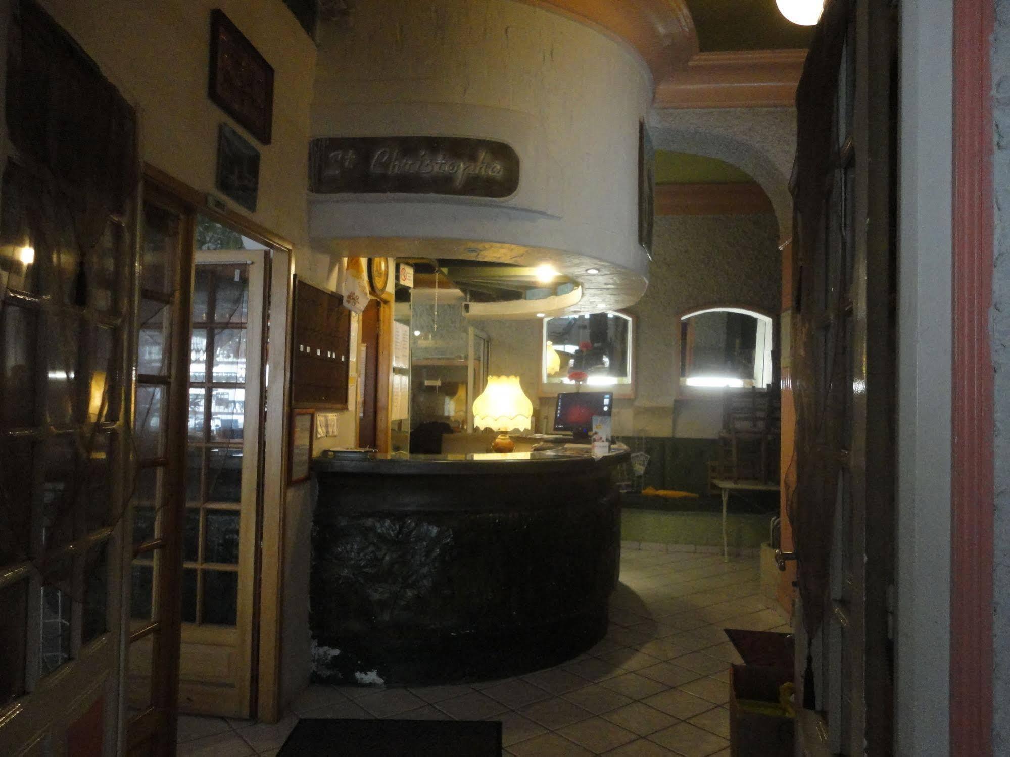 Hotel-Restaurant Le Saint Christophe Lurdy Exteriér fotografie